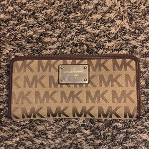 Michael Kors Monogram Wallet